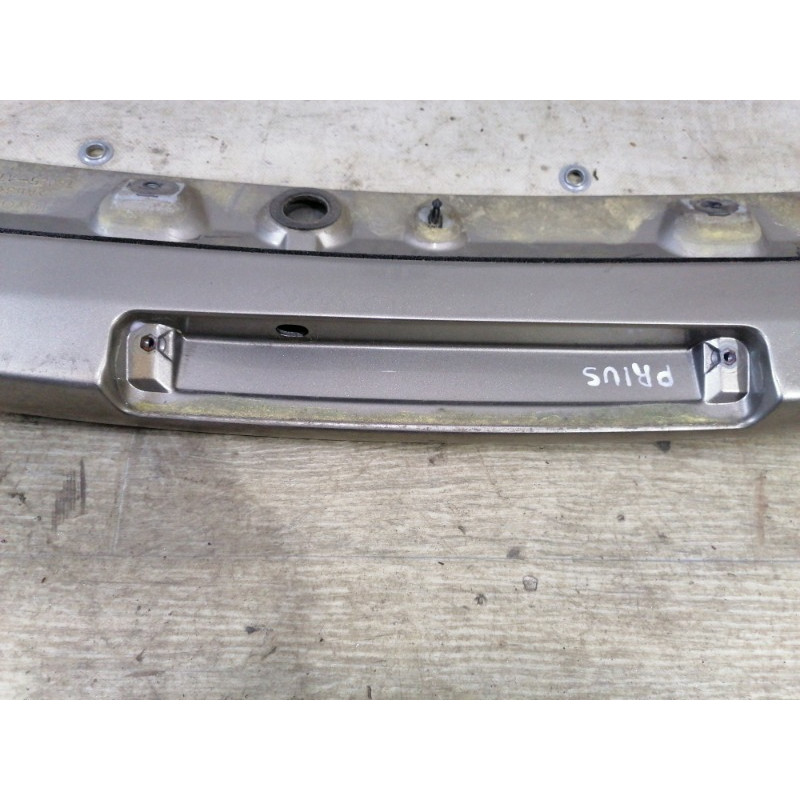 Спойлер (кузов и элементы) Toyota Prius NHW20 7608547020