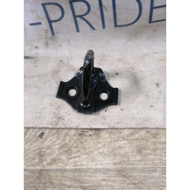 Петля багажника (кузов и элементы) Toyota Prius NHW20