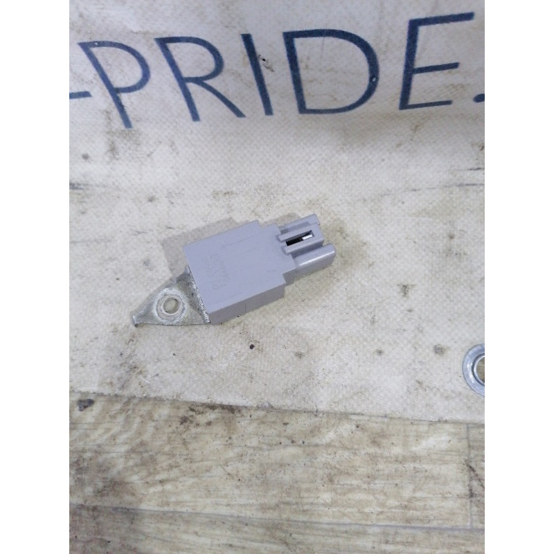 Конденсатор подавления радиопомех (электрика) Toyota Prius NHW20 9098004174