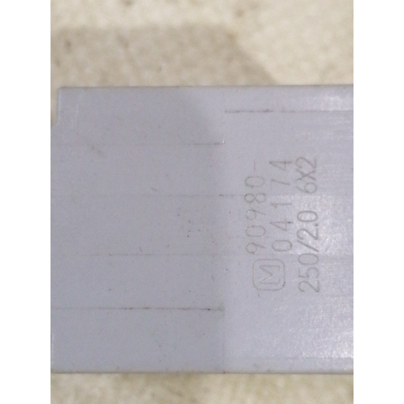 Конденсатор подавления радиопомех (электрика) Toyota Prius NHW20 9098004174