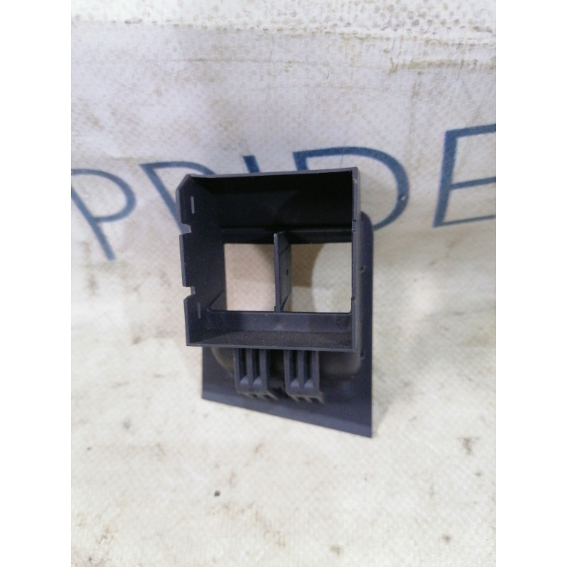 Накладка кнопок склопідйомника (салон) Volkswagen Golf 1K 2.5 1k3867375b