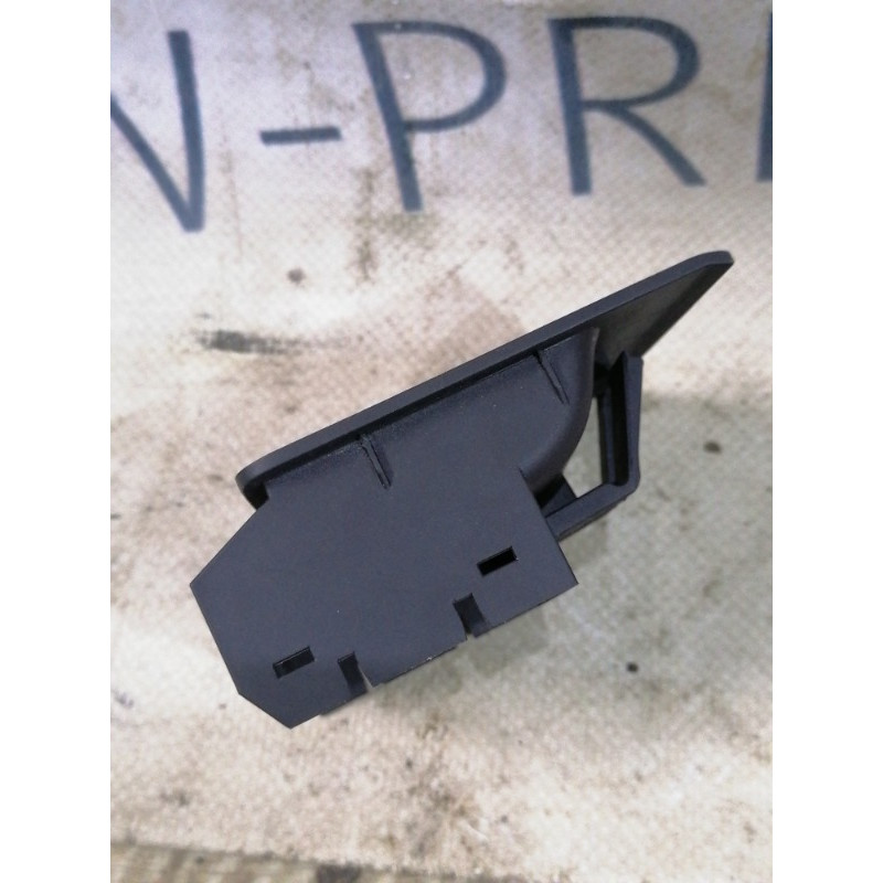 Накладка кнопок склопідйомника (салон) Volkswagen Golf 1K 2.5 1k3867375b