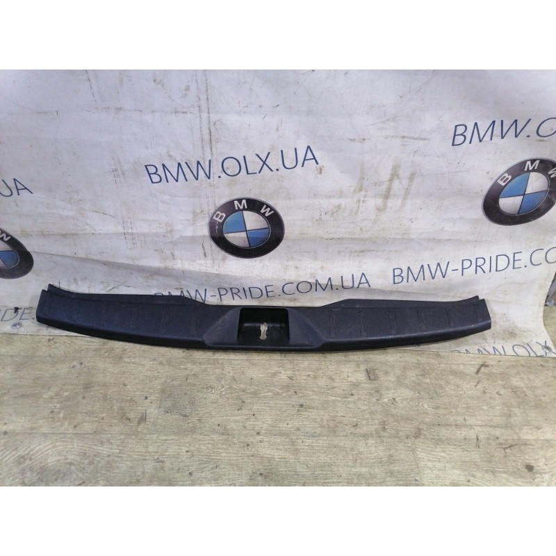 Накладка замка крышки багажника (салон) Subaru Forester SJ 2016 2.5 94026sg000