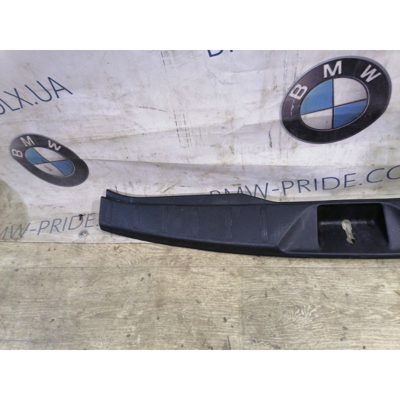 Накладка замка крышки багажника (салон) Subaru Forester SJ 2016 2.5 94026sg000