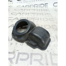 Крепление лючка бака