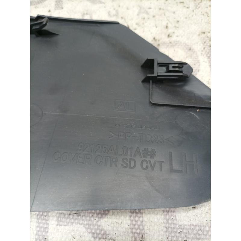 Накладка центральной консоли (салон) Subaru Outback BS 2016 2.5 92125AL01AVH