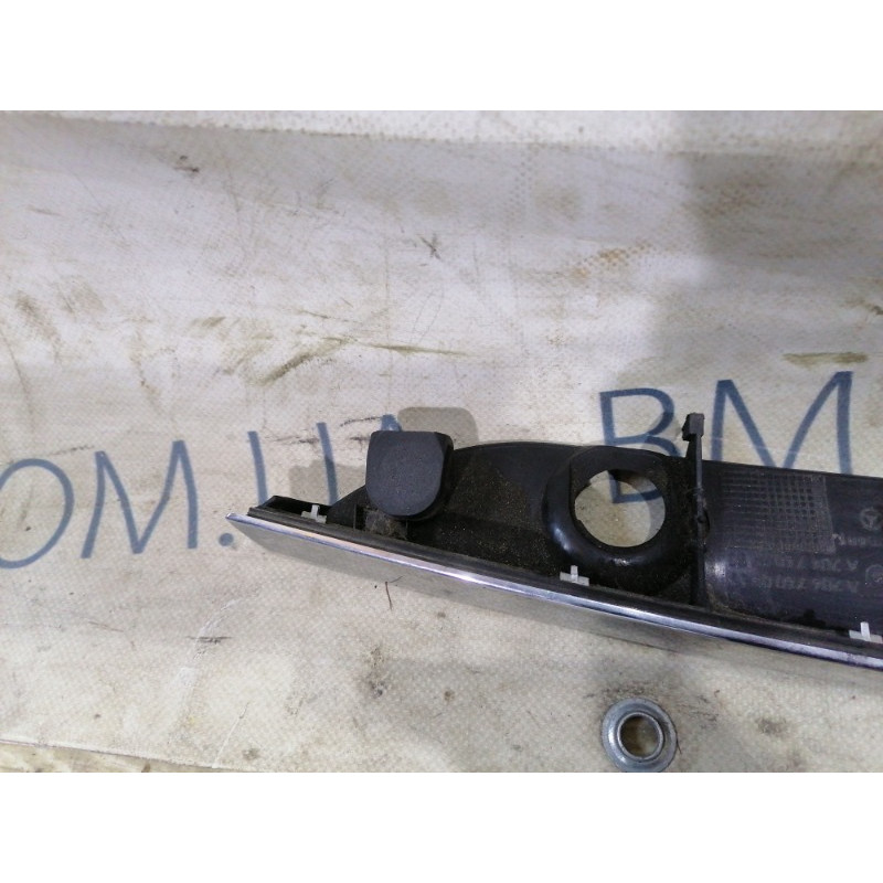 Панель подсветки номера (кузов и элементы) Mercedes-Benz C-class W204 A2047400993