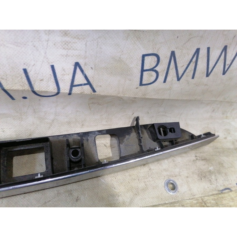 Панель подсветки номера (кузов и элементы) Mercedes-Benz C-class W204 A2047400993