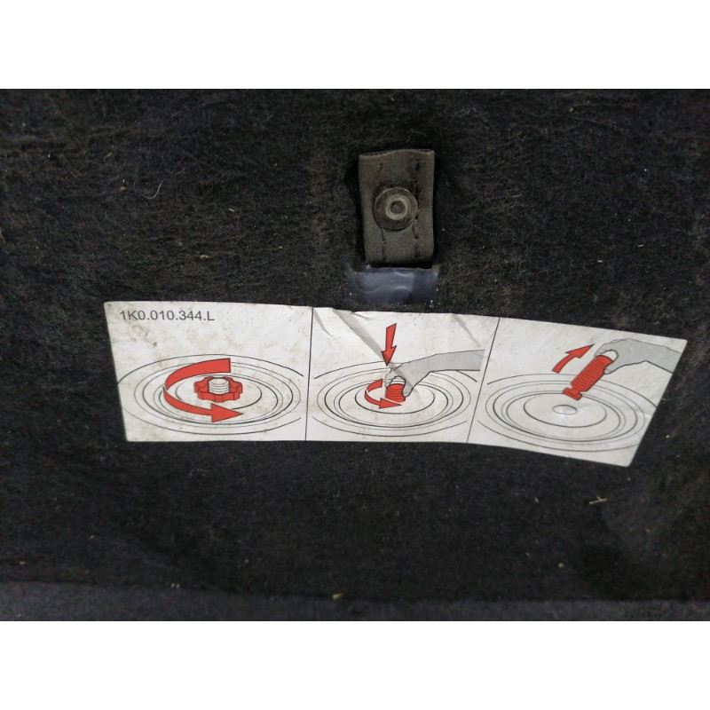 Пол Багажника (салон) Volkswagen Golf 1K 2.5 1k6863463g