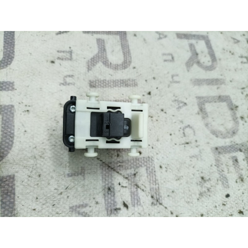 Кнопка стеклоподъемника (электрика / кнопки) Mercedes-Benz C-class W203 2007 3.0 a2038200210