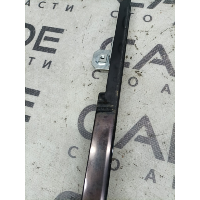 Направляющая стекла двери (кузов и элементы) Mercedes-Benz C-class W203 2007 3.0 A 203 730 09 19