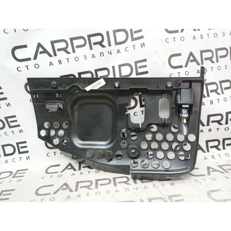 Кришка (салон) Mercedes-Benz GL X164 2012 4.6 A1646808517