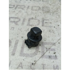 Кнопка регулировки положения руля