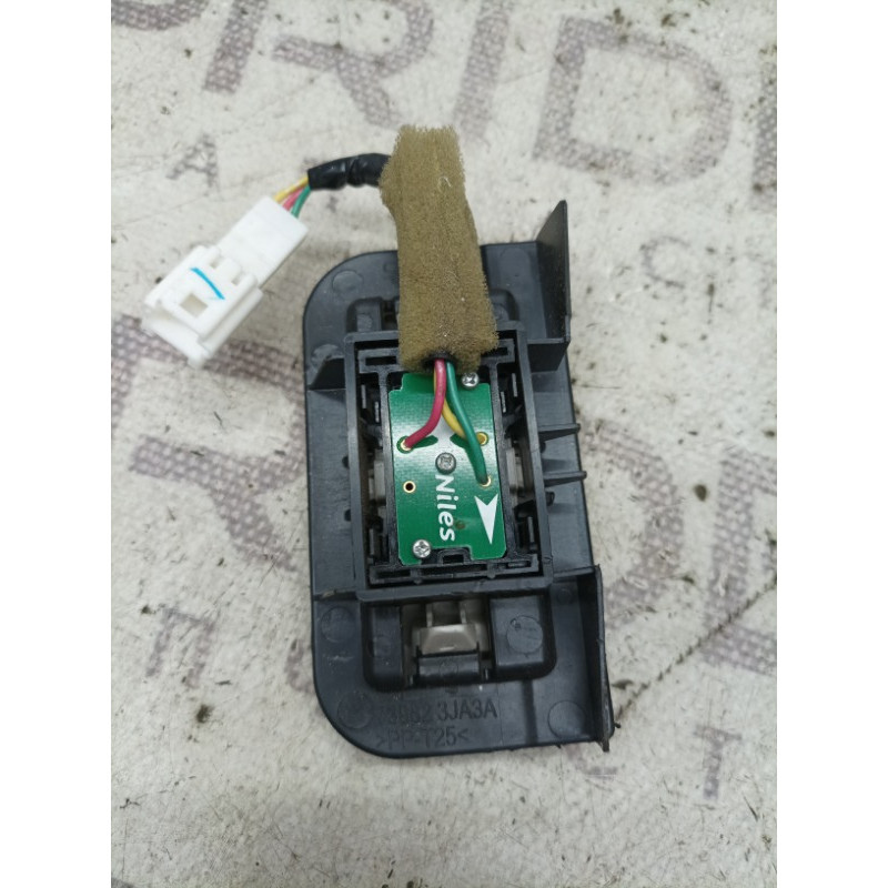 Кнопка шторы панорамы (электрика / кнопки) Infiniti QX60 L50 2015 3.5 739823ja3a