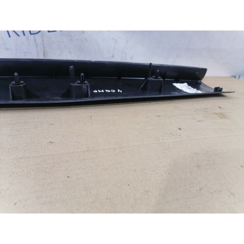 Обшивка крышки багажника (салон) Jeep Compass MP 2018 2.4 5sz79dx9ab