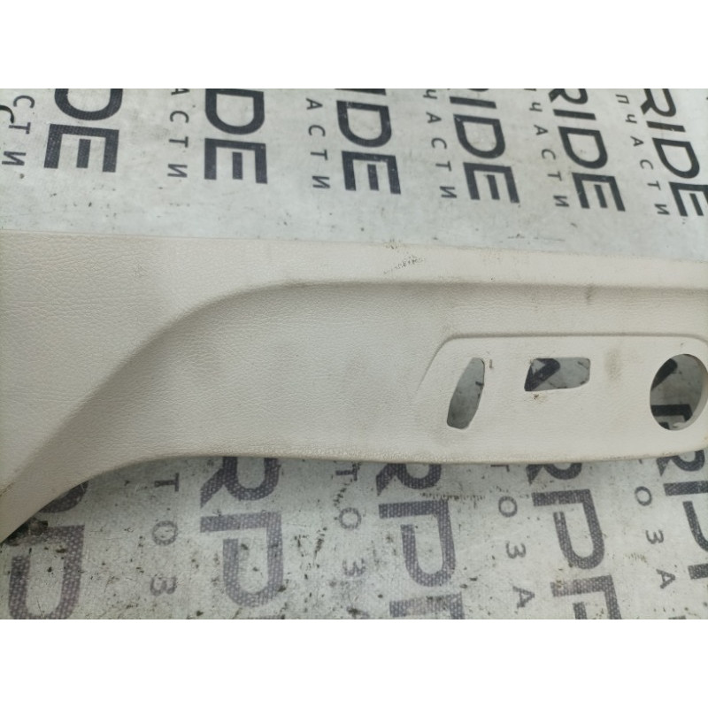Накладка сидения (салон) Volkswagen Passat B7 2014 1.8 5c6881317h