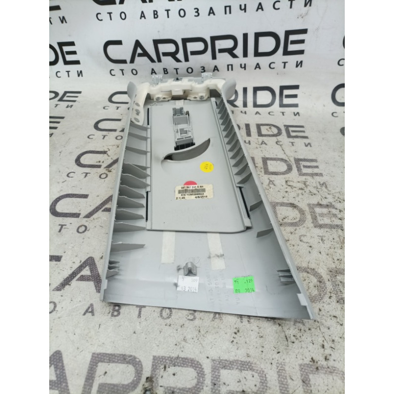 Обшивка стойки верхняя (салон) Volkswagen Passat B7 2014 1.8 561867244a