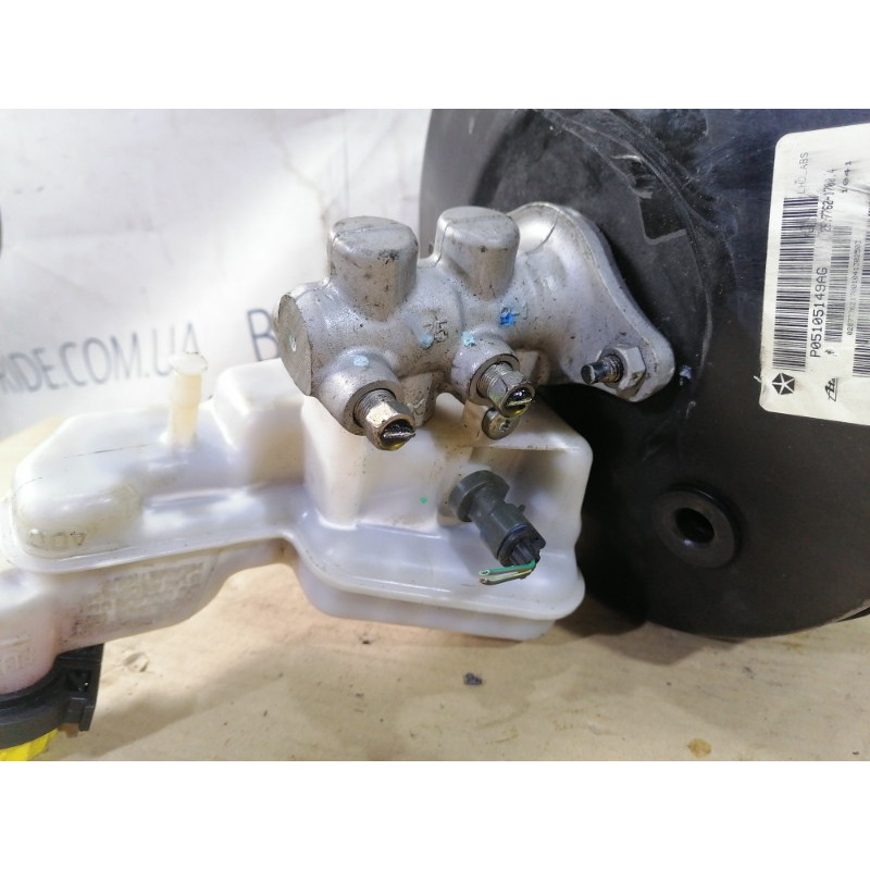 Вакуумный усилитель тормозов (тормозная система) Jeep Compass MK49 2011 2.4 05105149ag