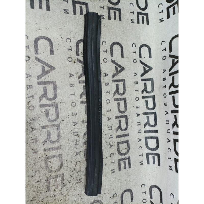 Уплотнитель капота (кузов и элементы) Mercedes-Benz C-class W203 2007 3.0 a2036284198