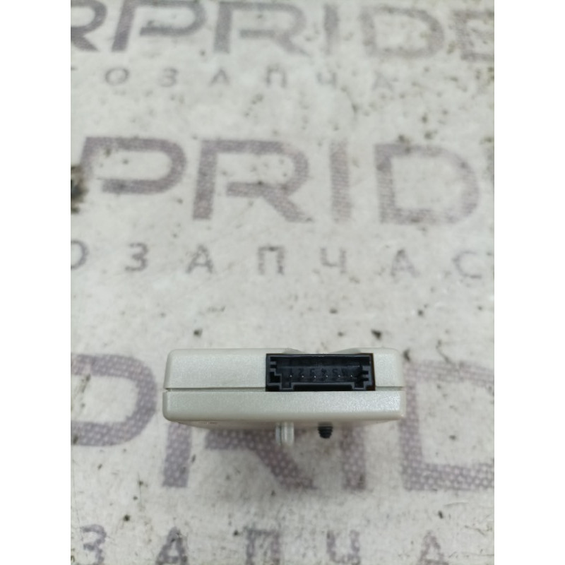 Усилитель антенны (электрика) BMW 5-series F10 2011 3.0 N55B30 65209140179