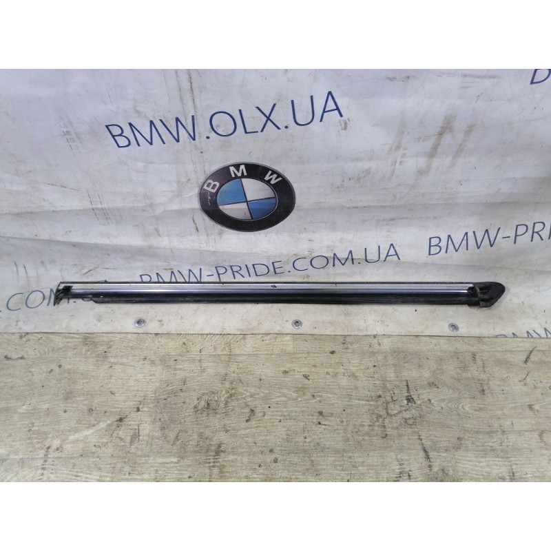 Молдинг стекла (кузов и элементы) Mercedes-Benz GL X164 2012 4.6 a1646908180