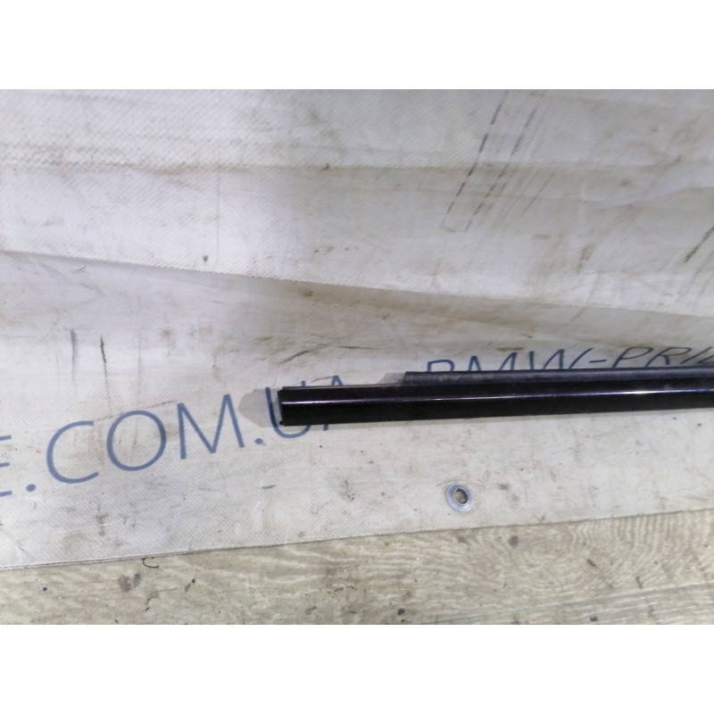Молдинг стекла (кузов и элементы) Mercedes-Benz E-class W211 2008 3.5 a2117250565