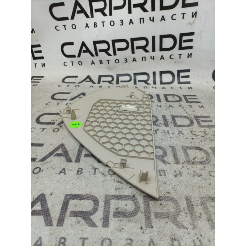 Накладка торпеды боковая (салон) Volkswagen Passat B7 2014 1.8 561858247a