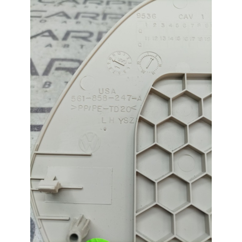 Накладка торпеды боковая (салон) Volkswagen Passat B7 2014 1.8 561858247a