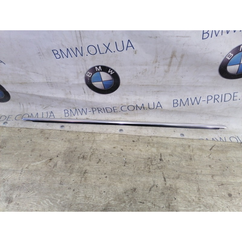 Молдинг стекла (кузов и элементы) Volkswagen Passat B7 2014 1.8