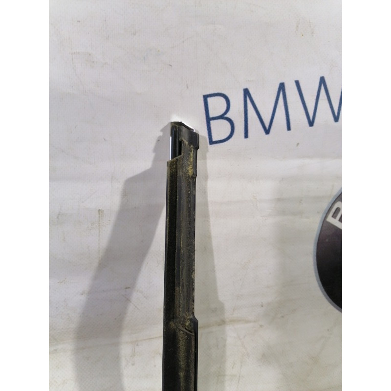 Молдинг стекла (кузов и элементы) Volkswagen Passat B7 2014 1.8