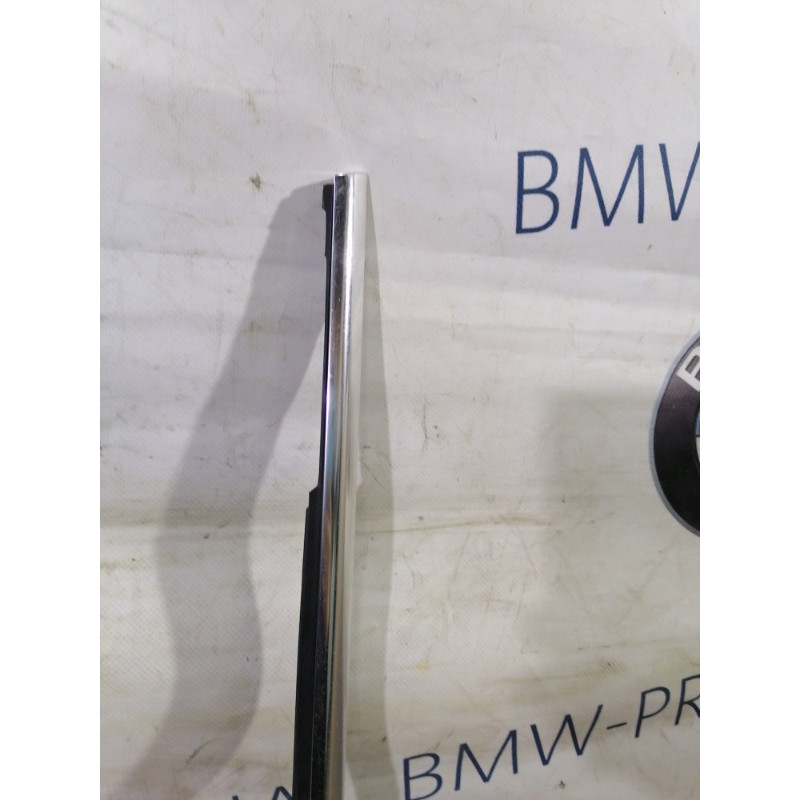 Молдинг стекла (кузов и элементы) Volkswagen Passat B7 2014 1.8