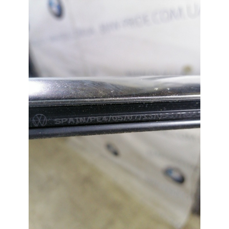 Молдинг стекла (кузов и элементы) Volkswagen Passat B7 2014 1.8