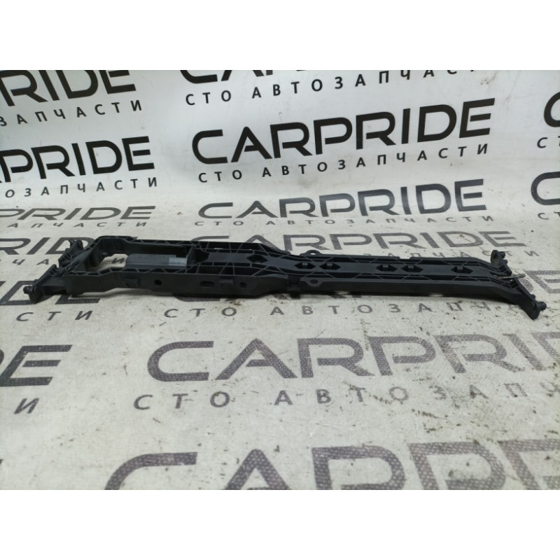 Кронштейн сидения (салон) Cadillac Xt5 1 2016 3.6