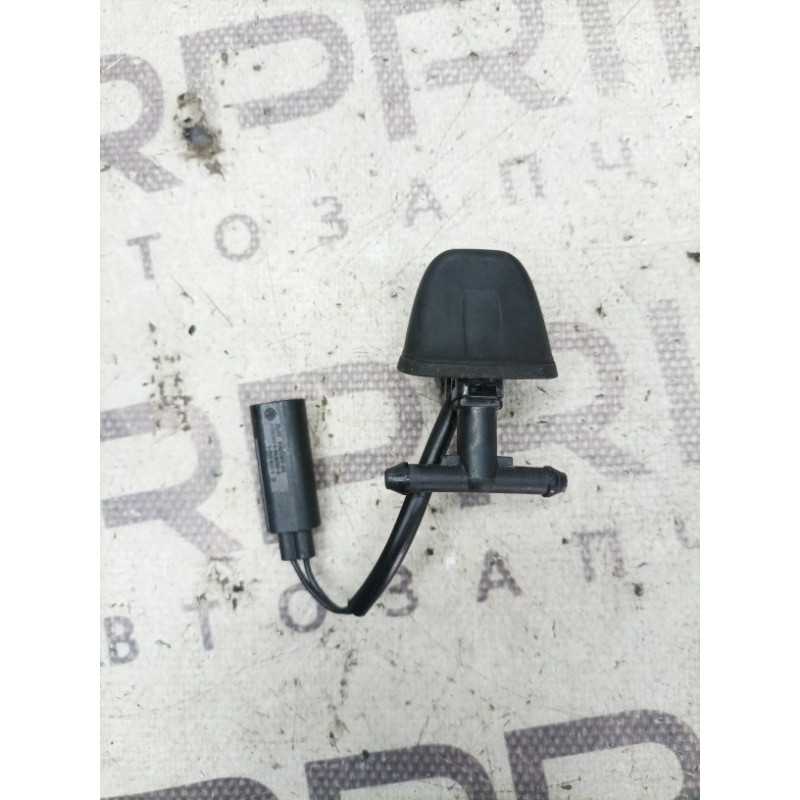 Форсунка омывателя (кузов и элементы) BMW 3-series E93 2010 3.0 N52 61667131299
