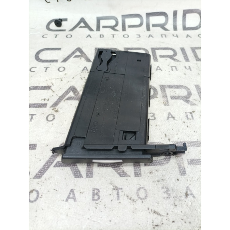 Підстаканник (салон) BMW 3-series E93 2010 3.0 N52 51457127461
