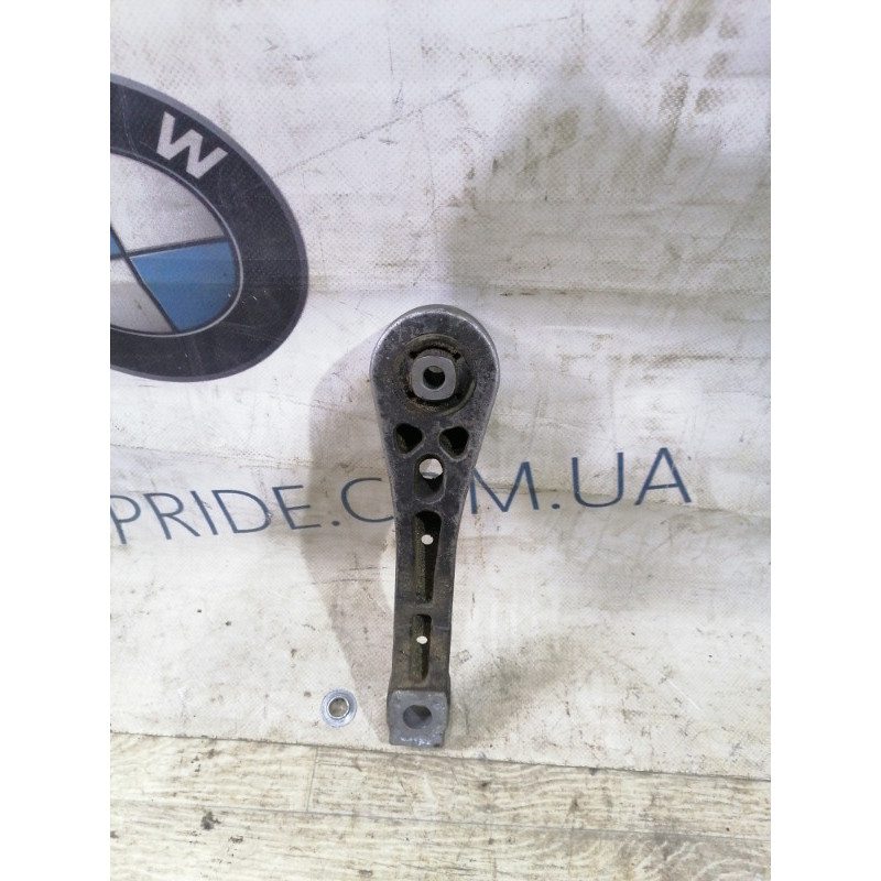 Кронштейн двигателя (кронштейны двигателя) Volkswagen Golf 1K 2.5 1K0199855AE