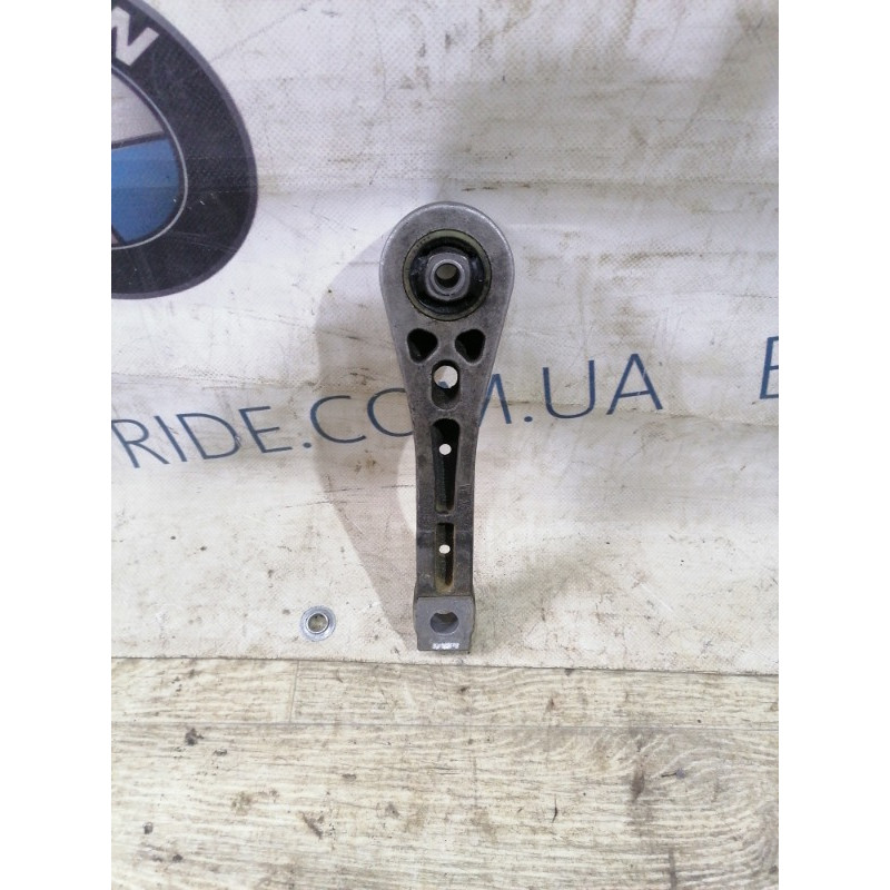 Кронштейн двигателя (кронштейны двигателя) Volkswagen Golf 1K 2.5 1K0199855AE