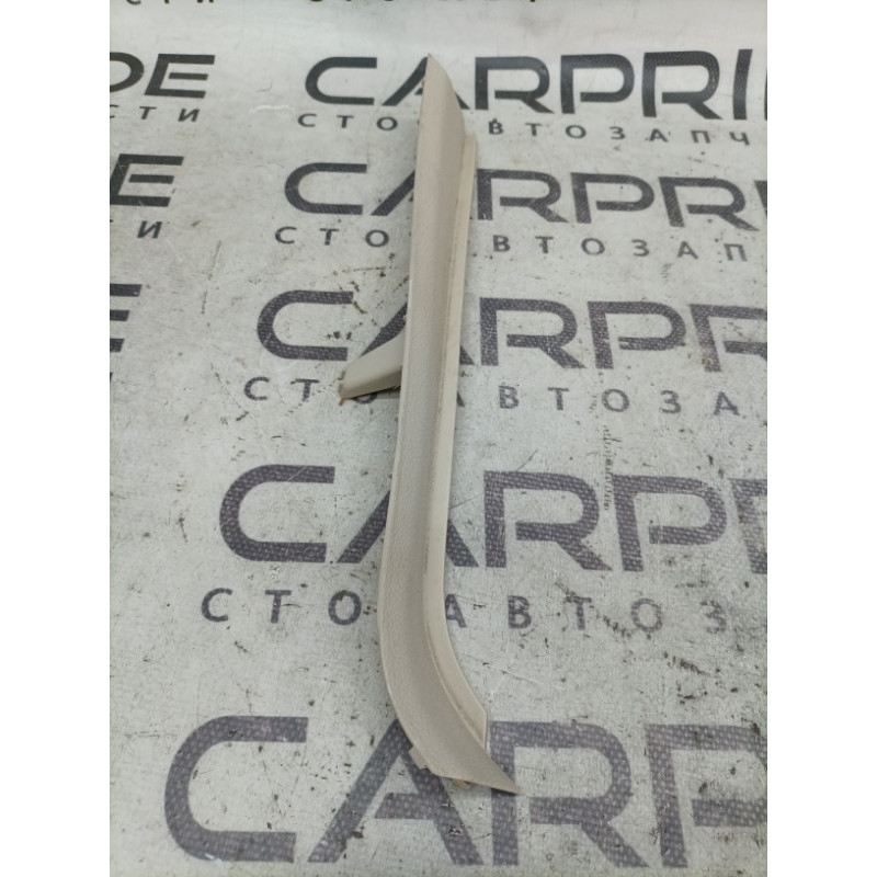 Обшивка стойки нижняя (салон) Volkswagen Passat B7 2014 1.8 561868238a