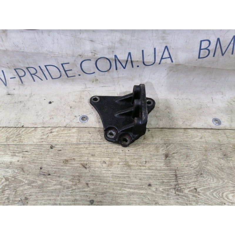 Кронштейн подушки двигателя (кронштейны двигателя) Jeep Compass MK49 2011 2.4 68065747AB