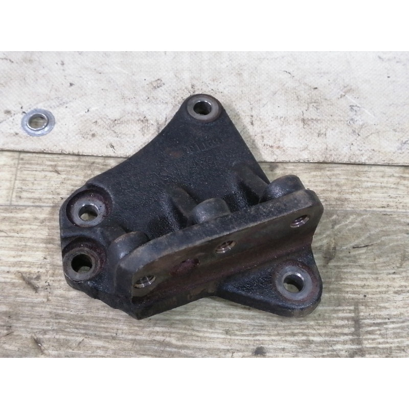 Кронштейн подушки двигателя (кронштейны двигателя) Jeep Compass MK49 2011 2.4 68065747AB