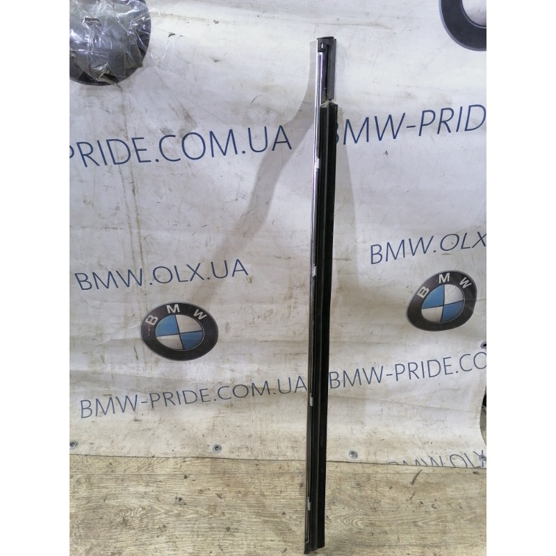 Молдинг стекла (кузов и элементы) Mercedes-Benz C-class W203 2007 3.0 A2036903580