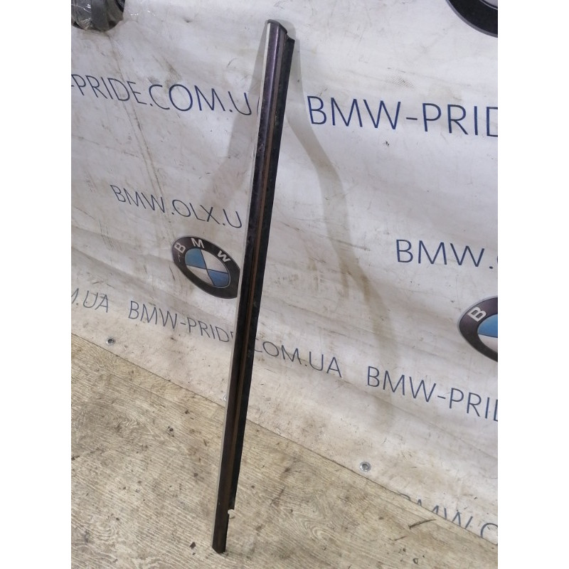 Молдинг стекла (кузов и элементы) Mercedes-Benz C-class W203 2007 3.0 A2036903580