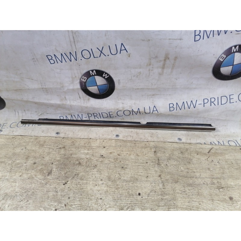 Молдинг стекла (кузов и элементы) Mercedes-Benz C-class W203 2007 3.0 A2036903780