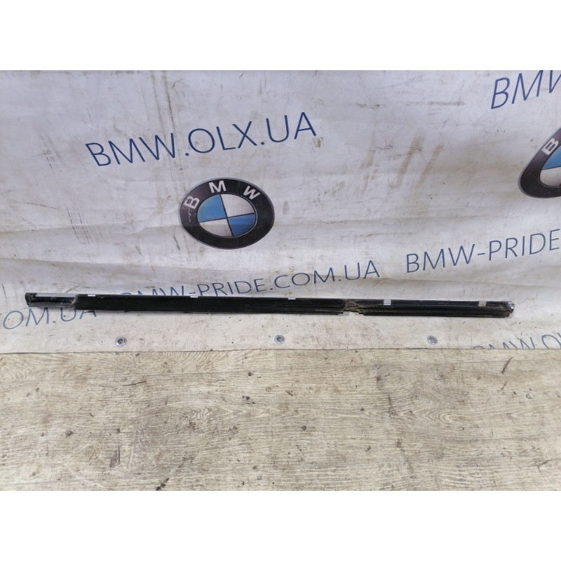 Молдинг стекла (кузов и элементы) Mercedes-Benz C-class W203 2007 3.0 A2036903780