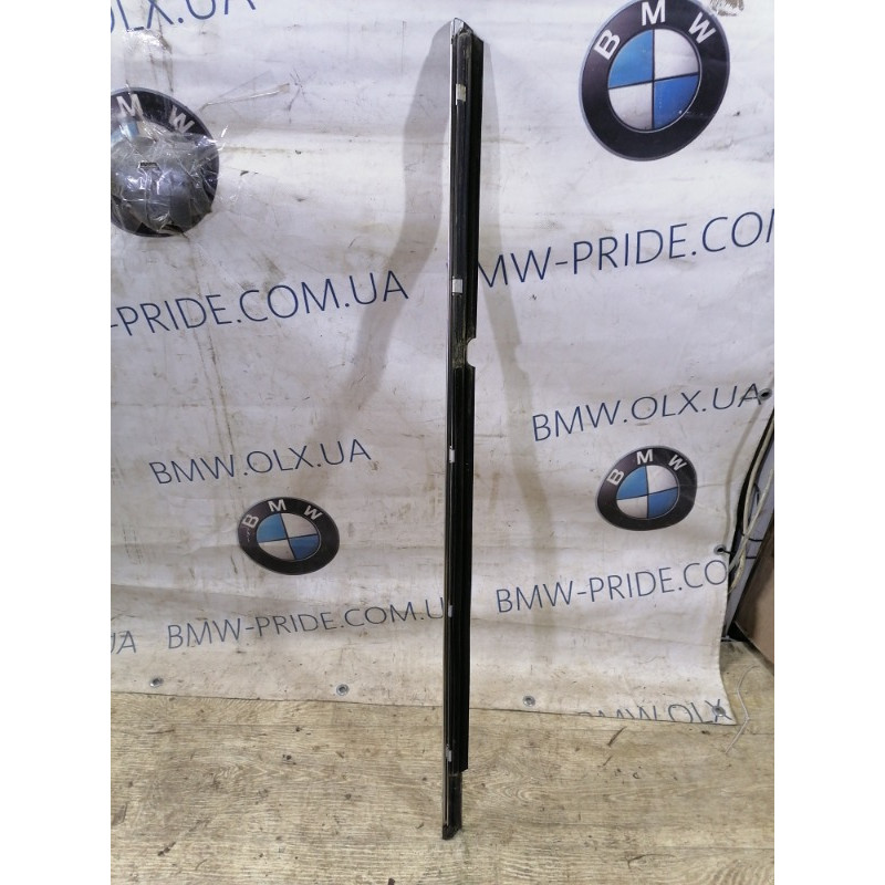 Молдинг стекла (кузов и элементы) Mercedes-Benz C-class W203 2007 3.0 A2036903780