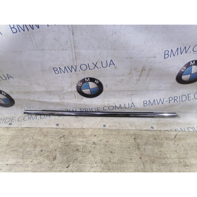 Молдинг скла (кузов і елементи) FORD Fusion MK5 2016 2.5 DS7Z-5425861-A