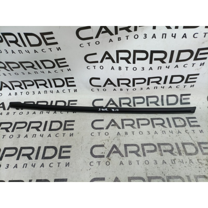 Молдинг стекла внутренний (наружные элементы кузова) KIA Sorento UM 2013 2.4 832412P000