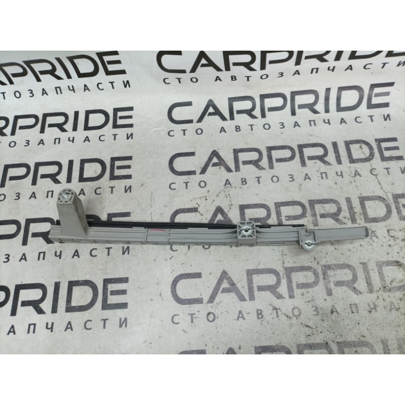 Направляющая стекла двери (кузов и элементы) KIA Sorento UM 2013 2.4 835202p000