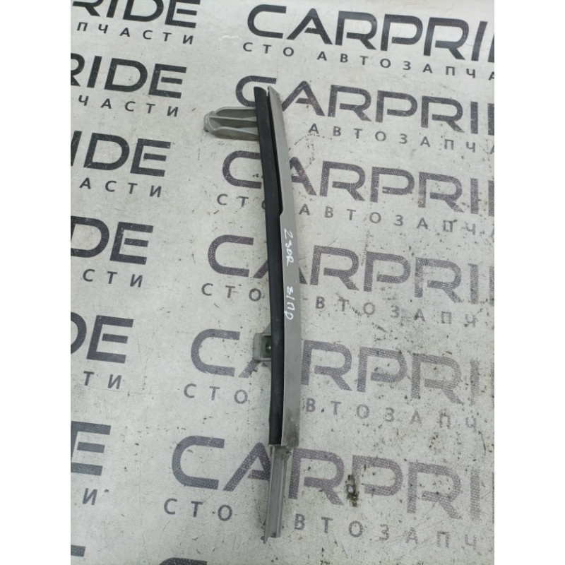 Направляющая стекла двери (кузов и элементы) KIA Sorento UM 2013 2.4 835202p000