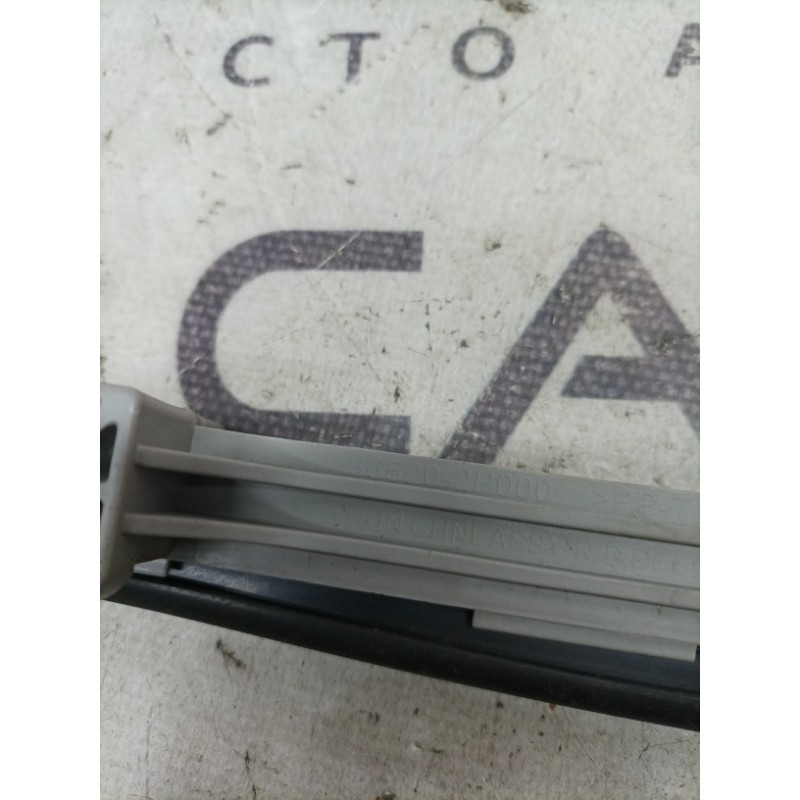 Направляющая стекла двери (кузов и элементы) KIA Sorento UM 2013 2.4 835202p000